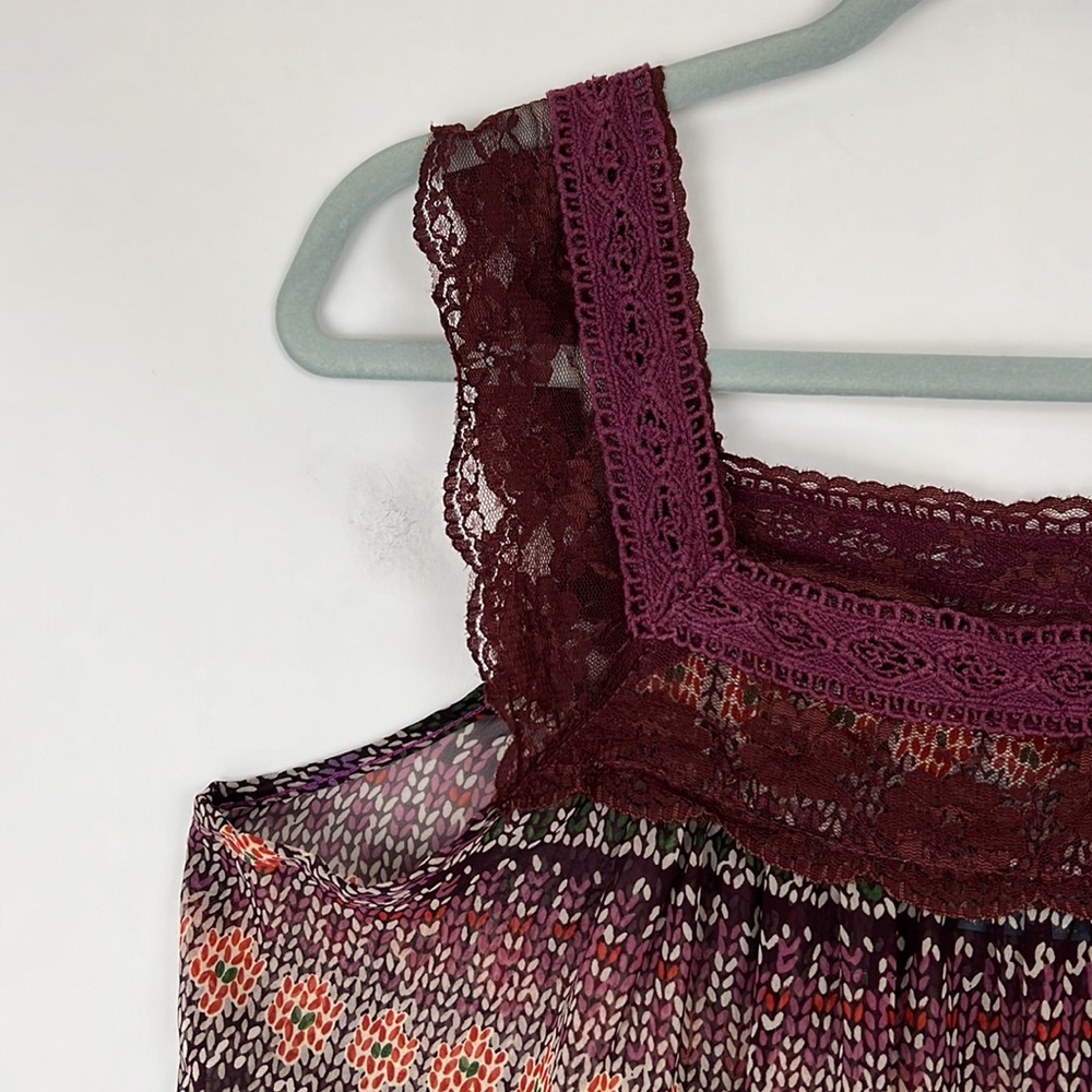 H.I.P. Sleeveless blouse lacey straps burgundy floral design L - Picture 4 of 8